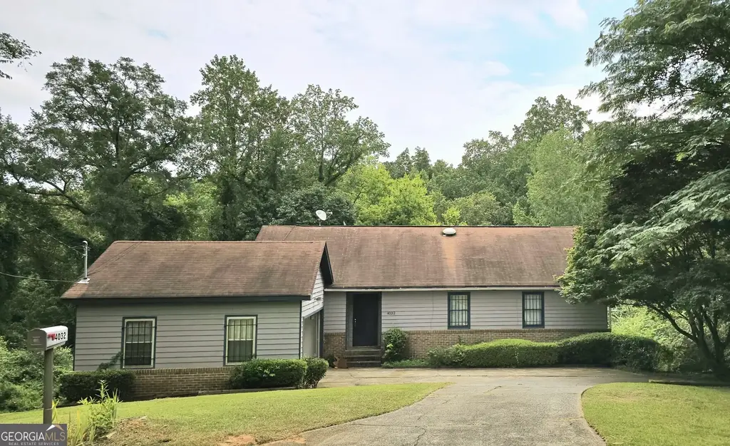 4032 Winding Way Court, Macon