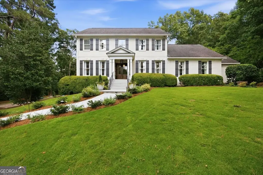 102 Merion Park, Macon