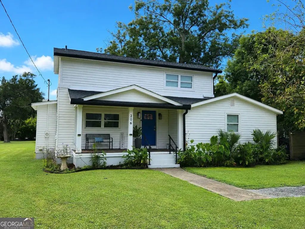 206 E Weed Street, St. Marys