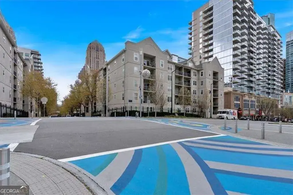 1075 Peachtree Walk Ne A206, Atlanta