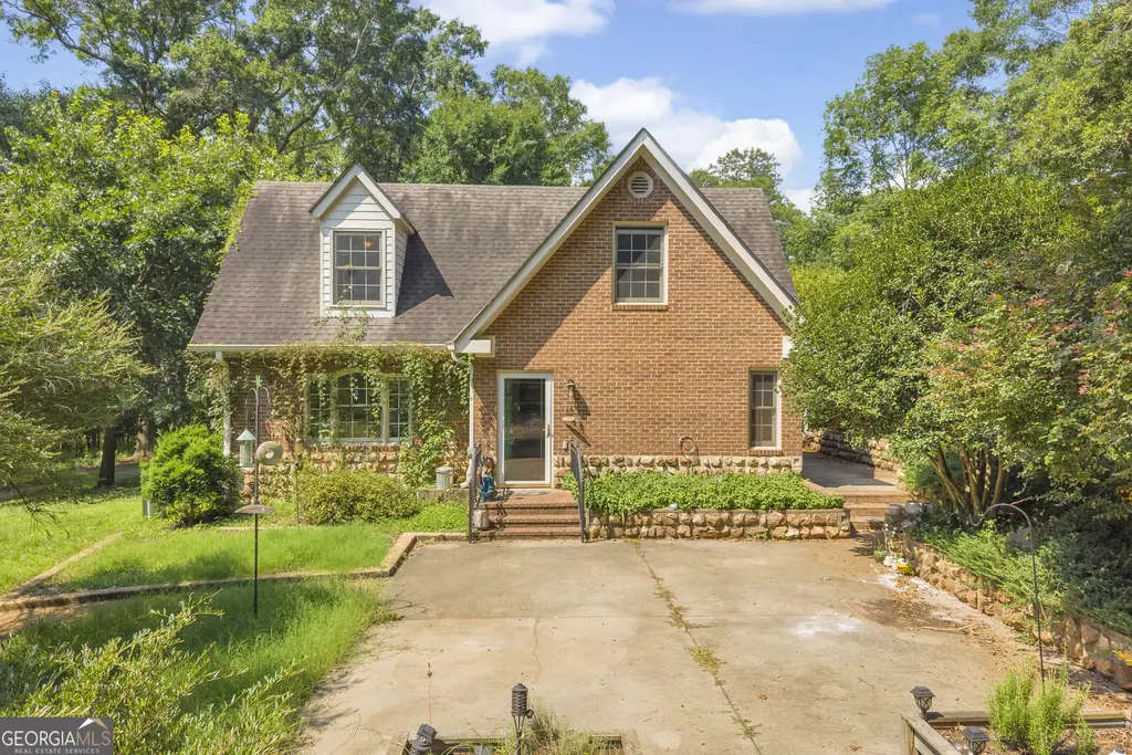 919 Arnold Bottoms Road, Comer
