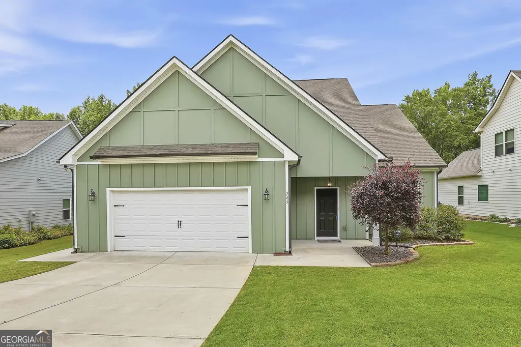 245 Southridge, Senoia