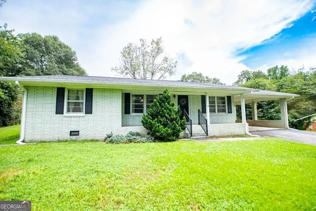 85 Greenwood Lane, Carrollton