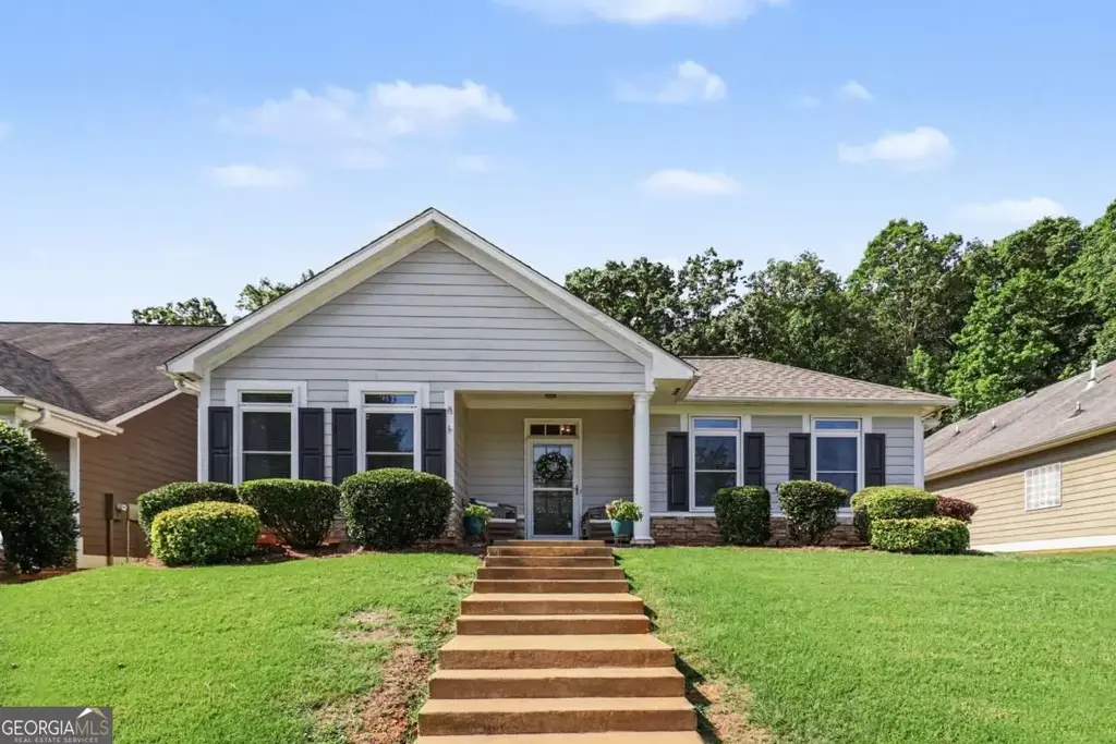 74 Medallion Park, Newnan