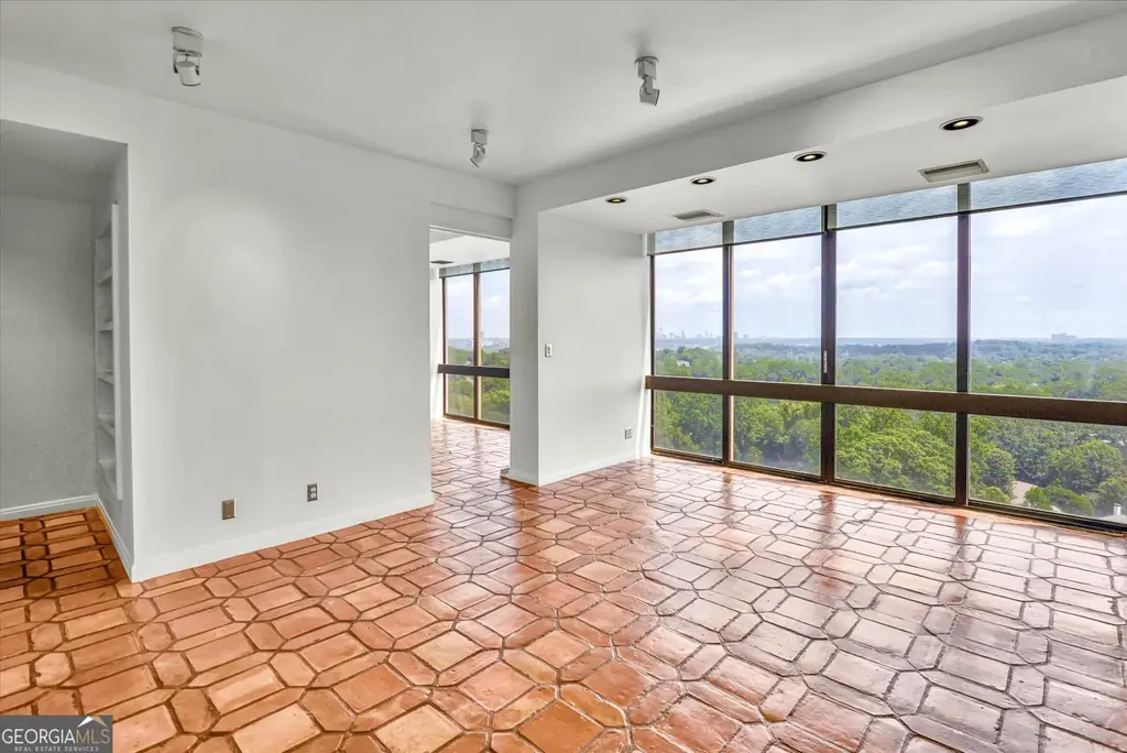 147 15th Street Ne 15d, Atlanta