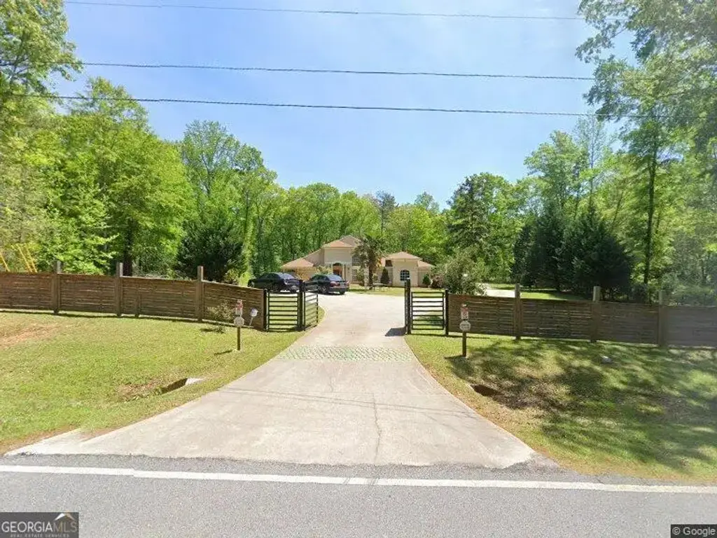 472 Patterson Road, Griffin