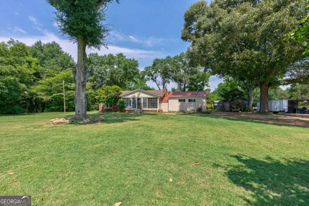 361 Meyer Farm Road, Winterville