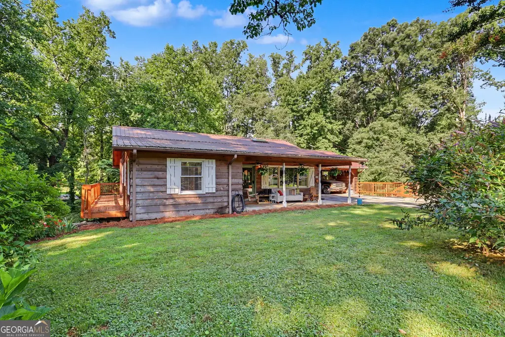 106 Post Oak Street, Clayton