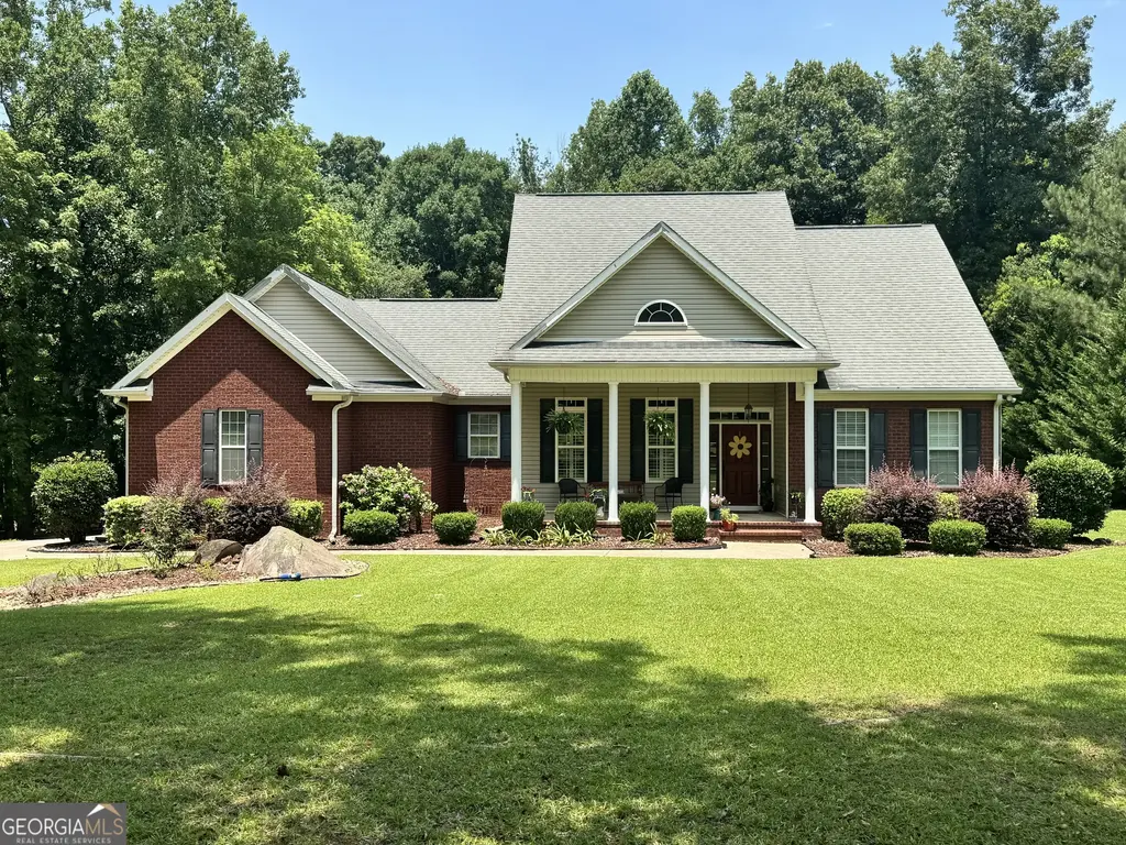 114 Overland Way, Gray