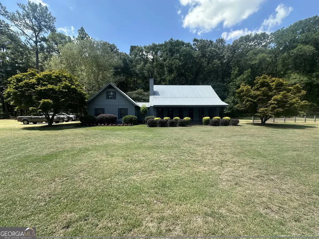 3852 Poor Robin Road, Sylvania
