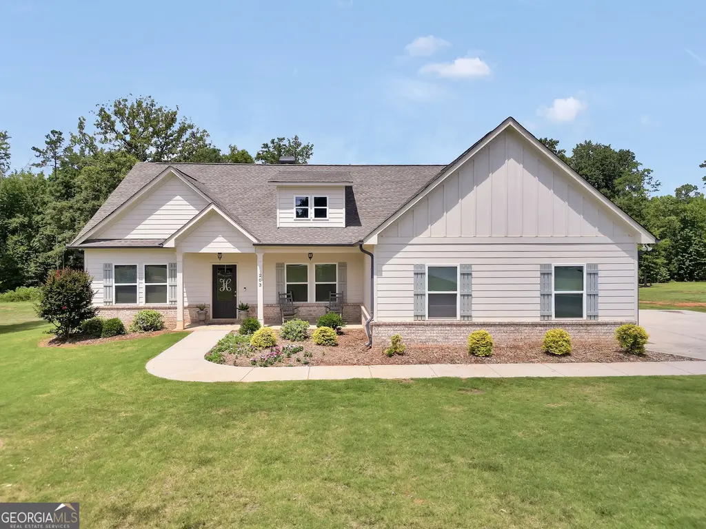 203 Oak Ridge Drive, Monticello