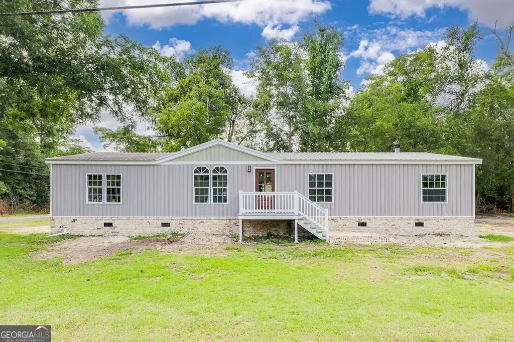 318 Samuel Smalls Sr Avenue, Guyton