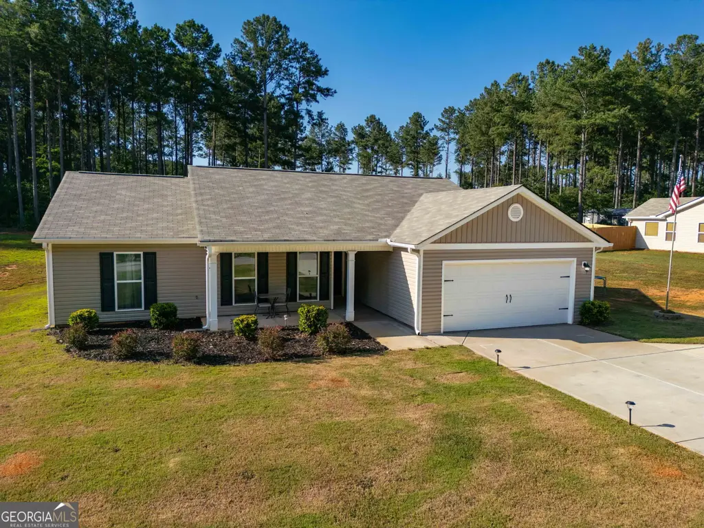 648 Walnut Drive, Hartwell