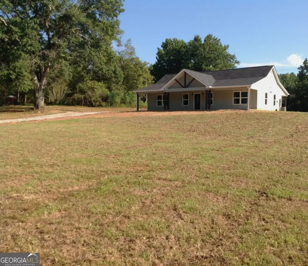 14885 Hwy 46, Heflin
