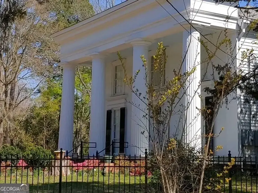 309 E Robert Toombs Avenue, Washington