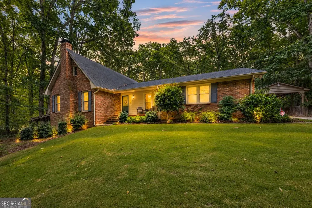 1761 Robinhood Road, Watkinsville