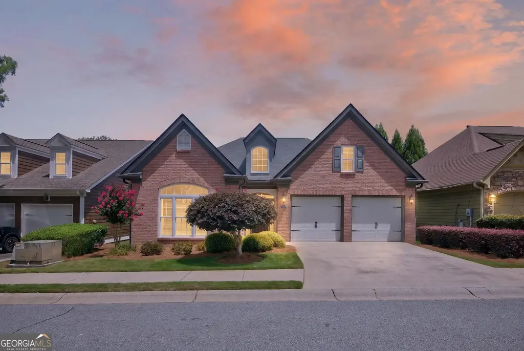 555 Grand Teton Circle, Fayetteville