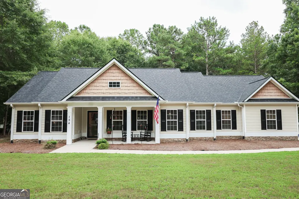 154 Cole Forest Boulevard, Barnesville