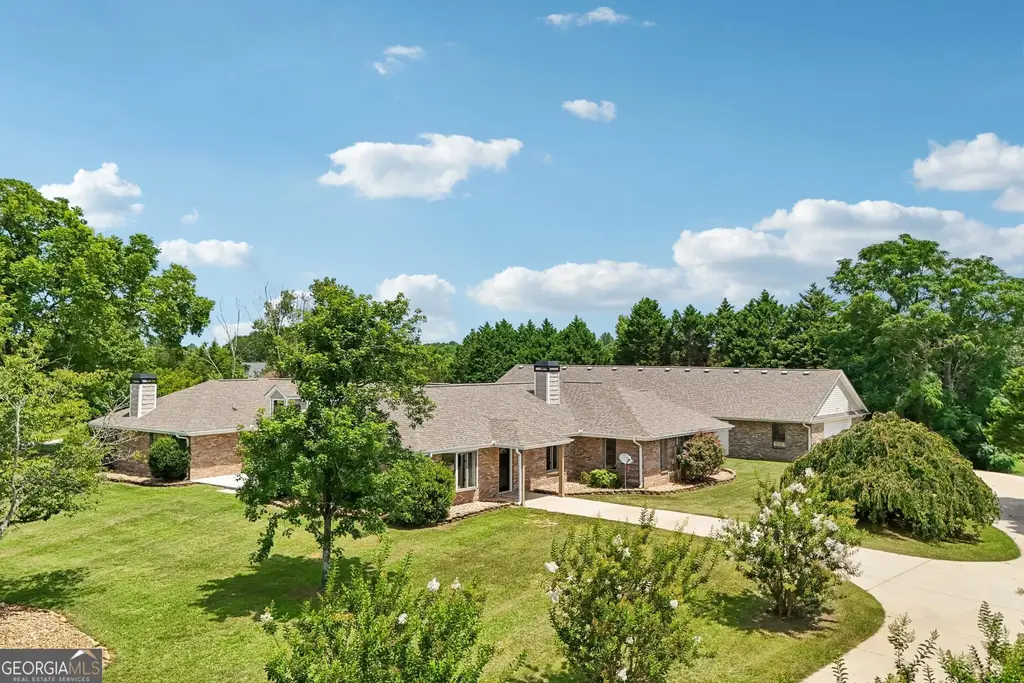 95 Irish Hill Court, Concord