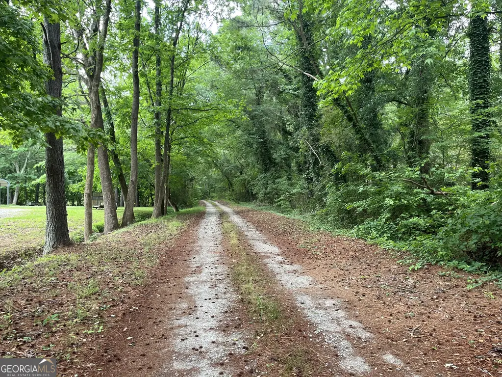 1108 Cave Springs Road, Douglasville