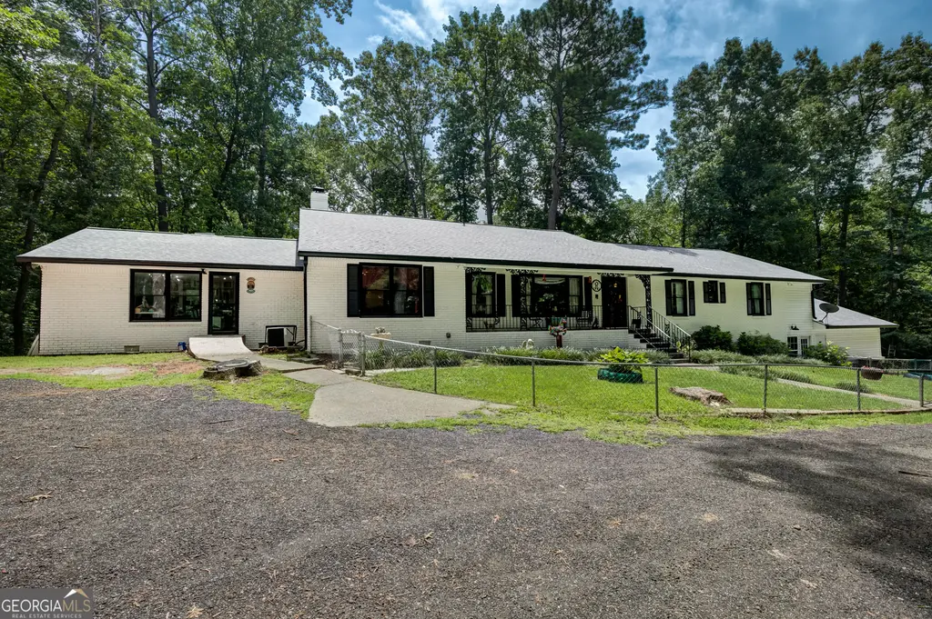 260 Lamar Smith Drive, Newnan