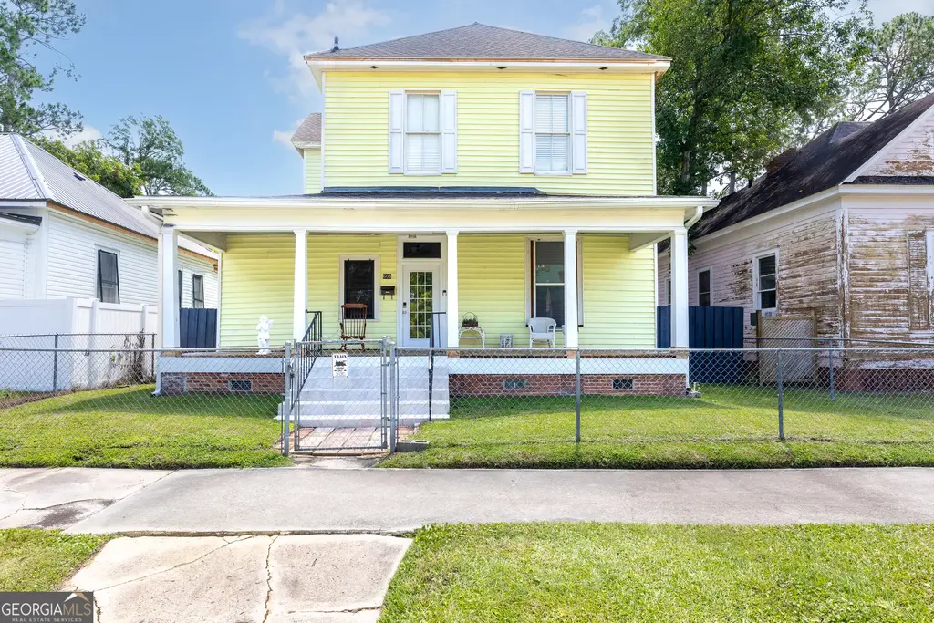 608 Ware Street, Waycross