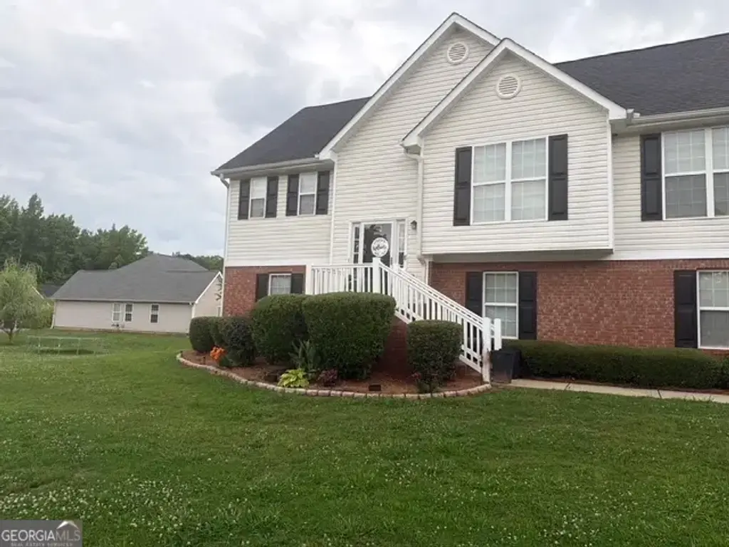 300 Vineyard Ridge Lane, Griffin