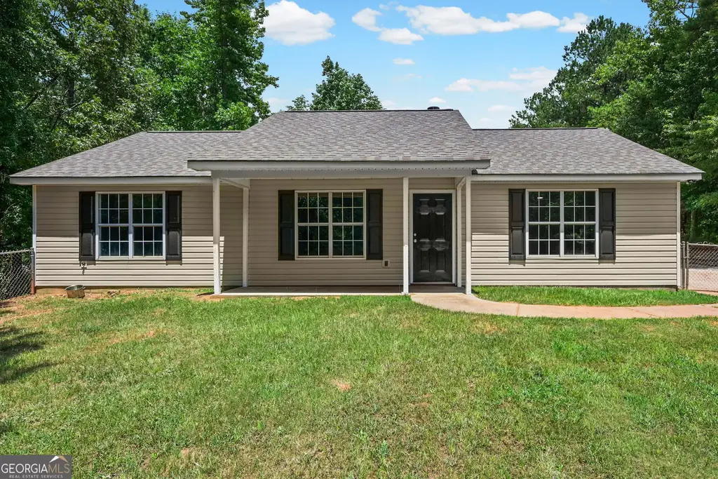 109 Pinedale Circle, Griffin