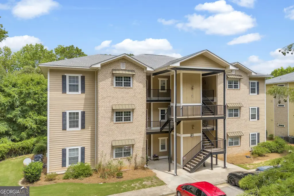 350 Wood Lake Drive 33, Athens