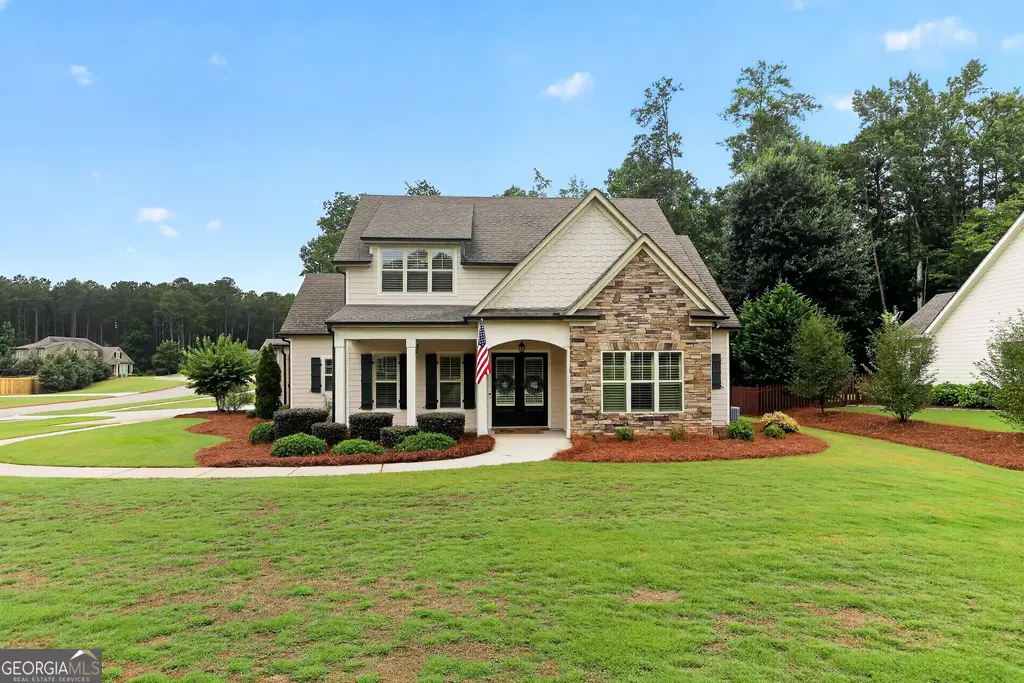 11 Lodgepole Pine Court, Newnan