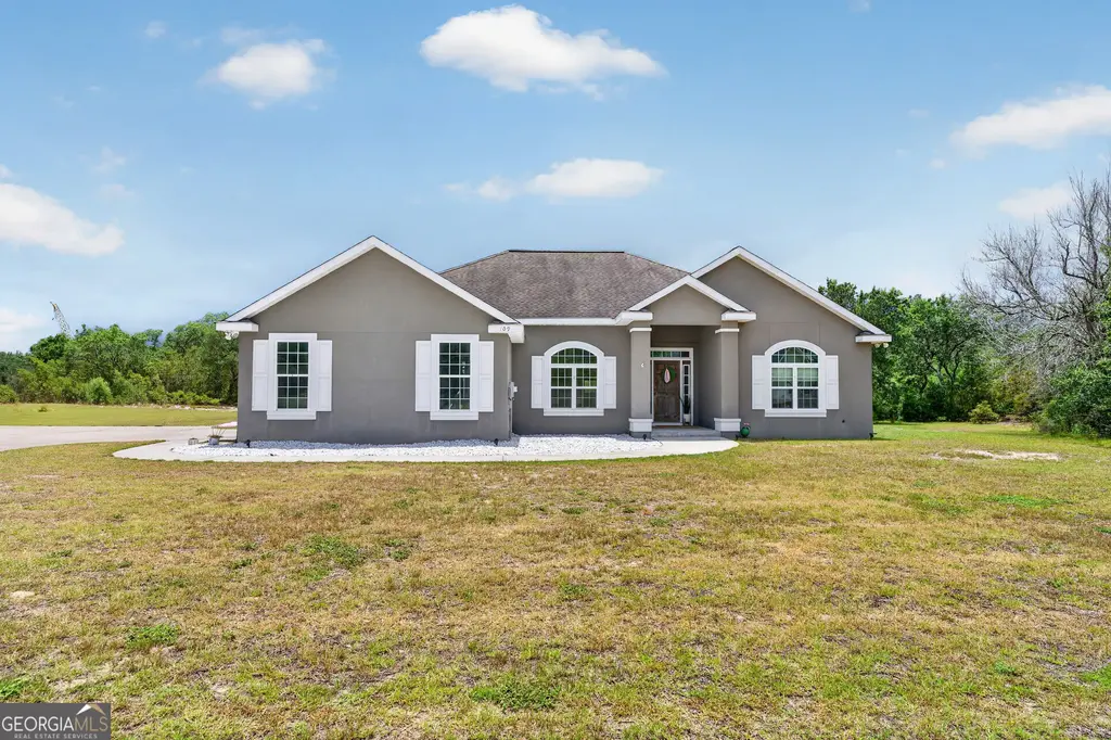 109 Plantation Pines Drive, Blackshear