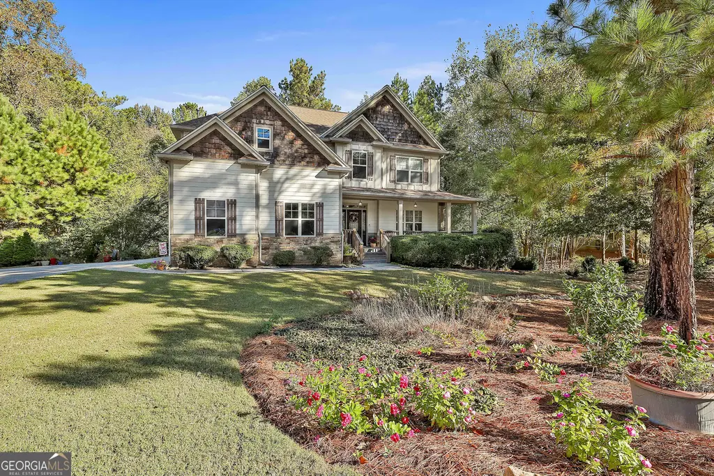 120 Meadow View, Newnan