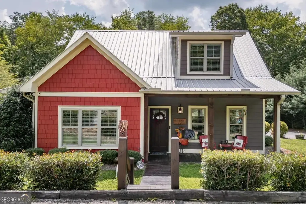 584 Ada Street, Blue Ridge