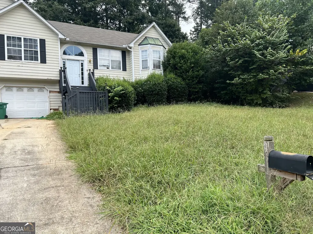 2323 Boulder Springs Drive, Ellenwood