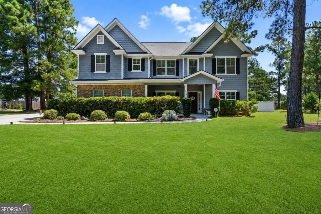 214 Cypress Lakes Drive, Bloomingdale