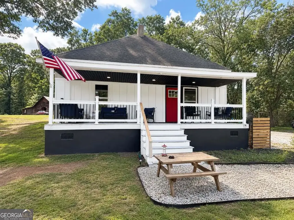 30 Church Street, Carnesville