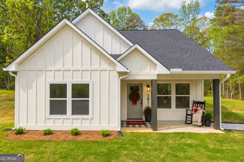 181 Lake Club Drive, Hartwell