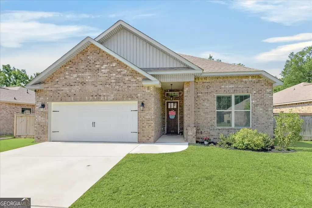 109 Judy Kay Way, Perry