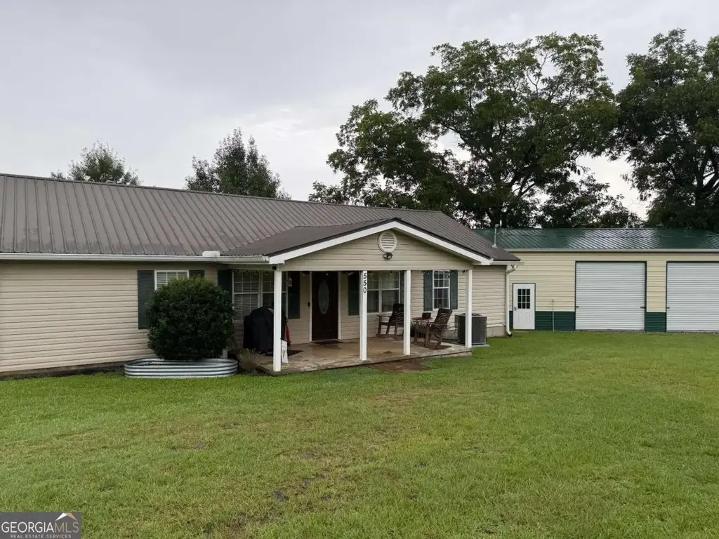 550 Smith Starley Road Ne, Mcintyre