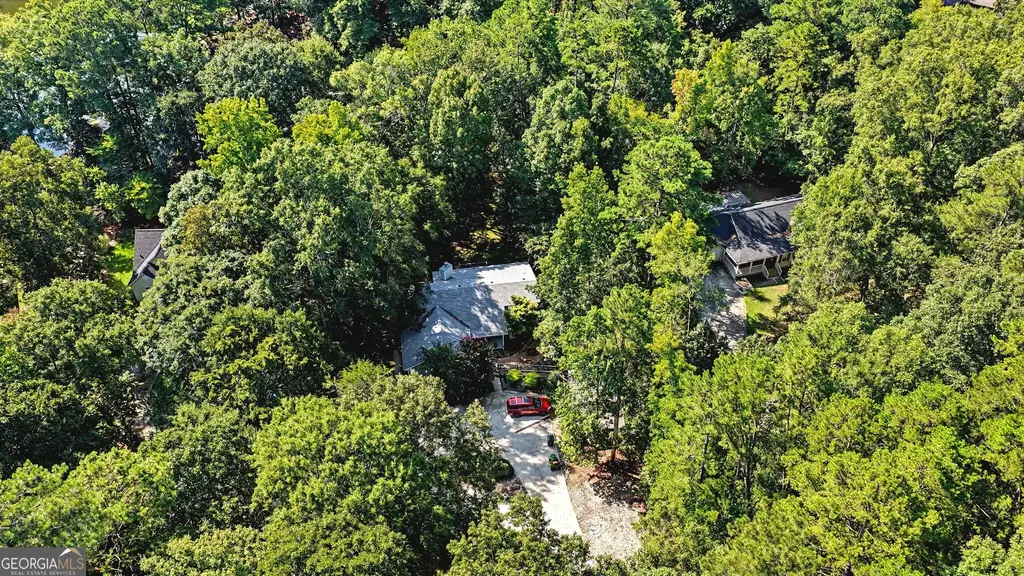 216 Fawnfield Court, Buckhead