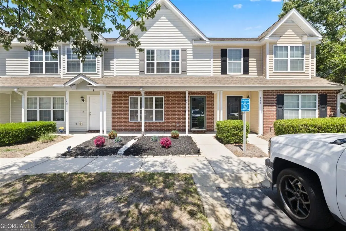 Photo of Listing #10806858