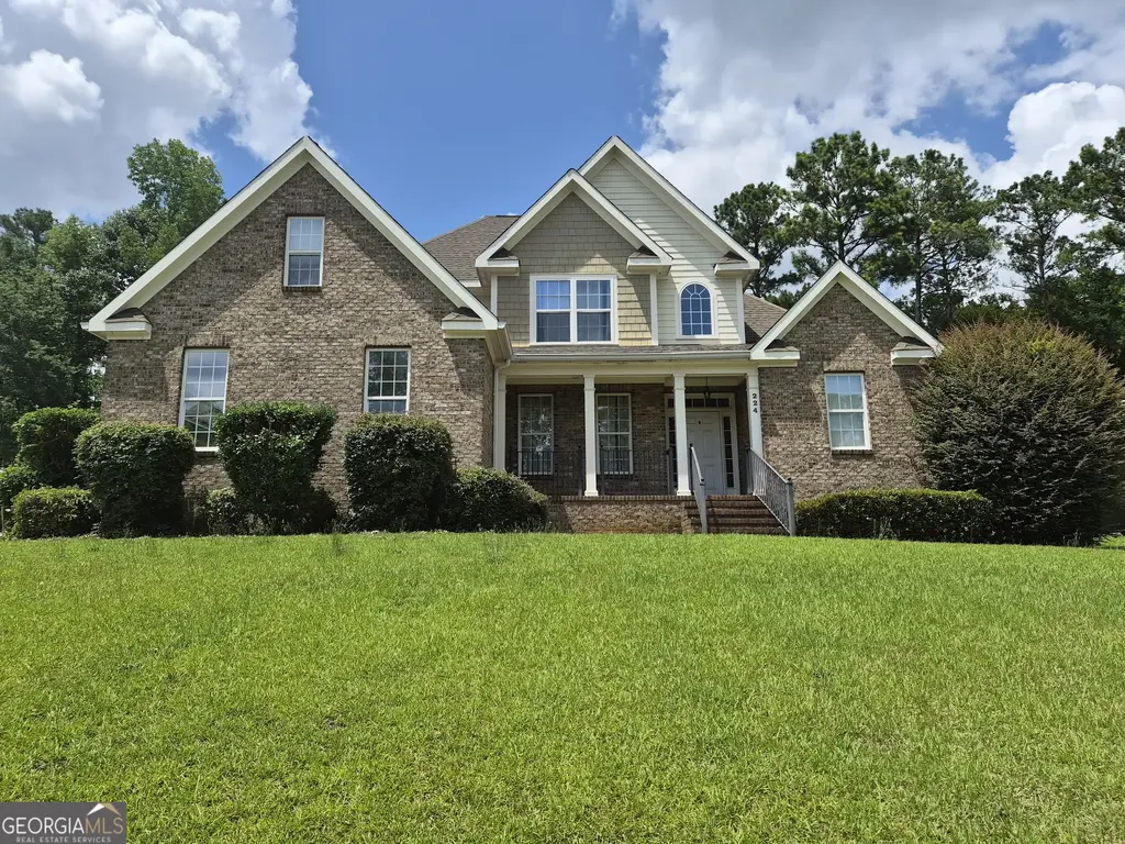224 Carsons Walk, Macon