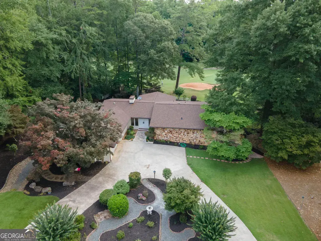 512 Golf View Drive, Peachtree City