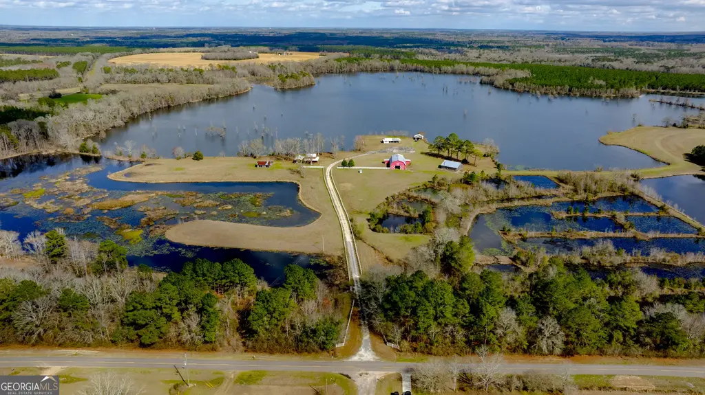 2625 Hartford Lake Road, Hartford