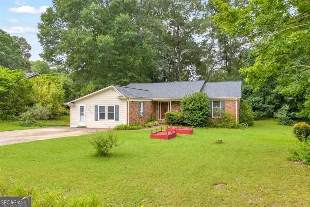 151 Winterberry Lane, Athens