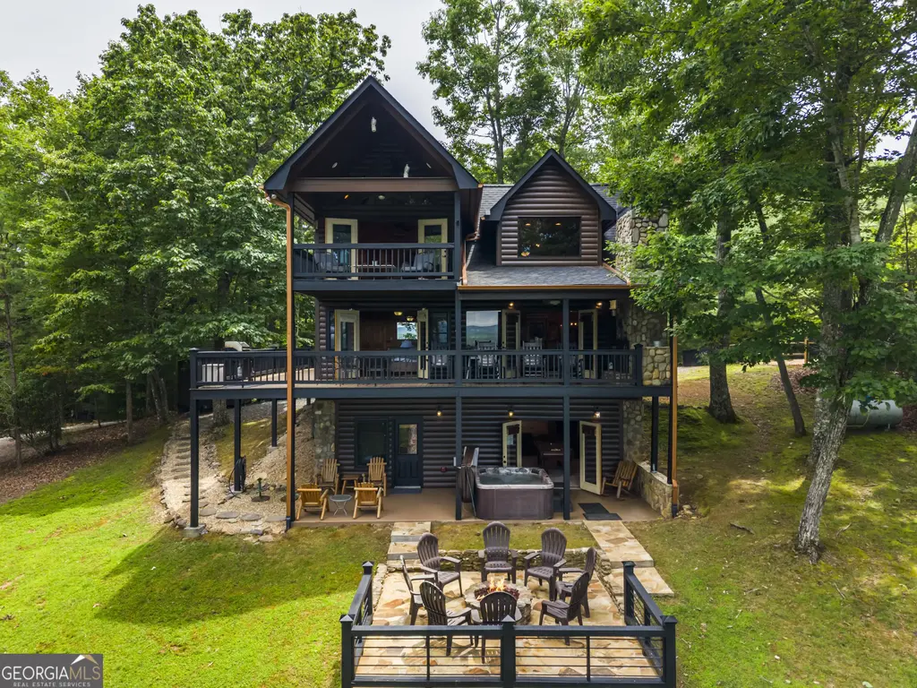 353 Robinson Thomas Road, Morganton