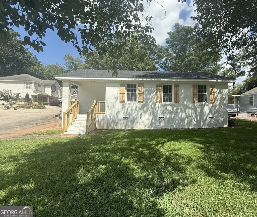 814 N Greenwood Street, Lagrange