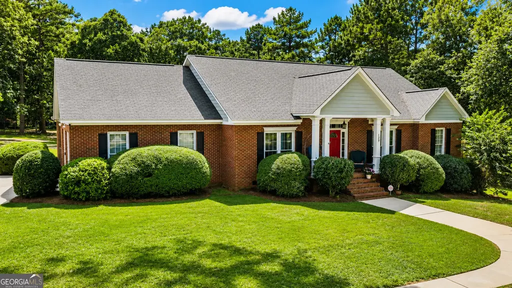 129 Larkspur Drive, Albany