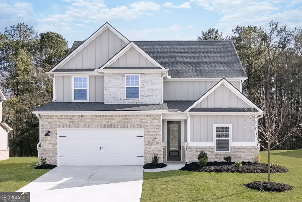137 Howell Drive, Villa Rica