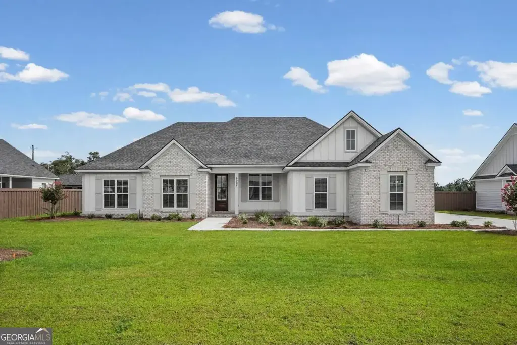 6005 4h Club Road, Lake Park